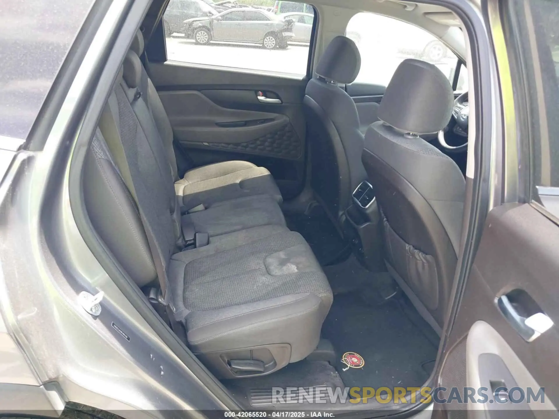 8 Фотография поврежденного автомобиля 5NMS23AD8KH096310 HYUNDAI SANTA FE 2019
