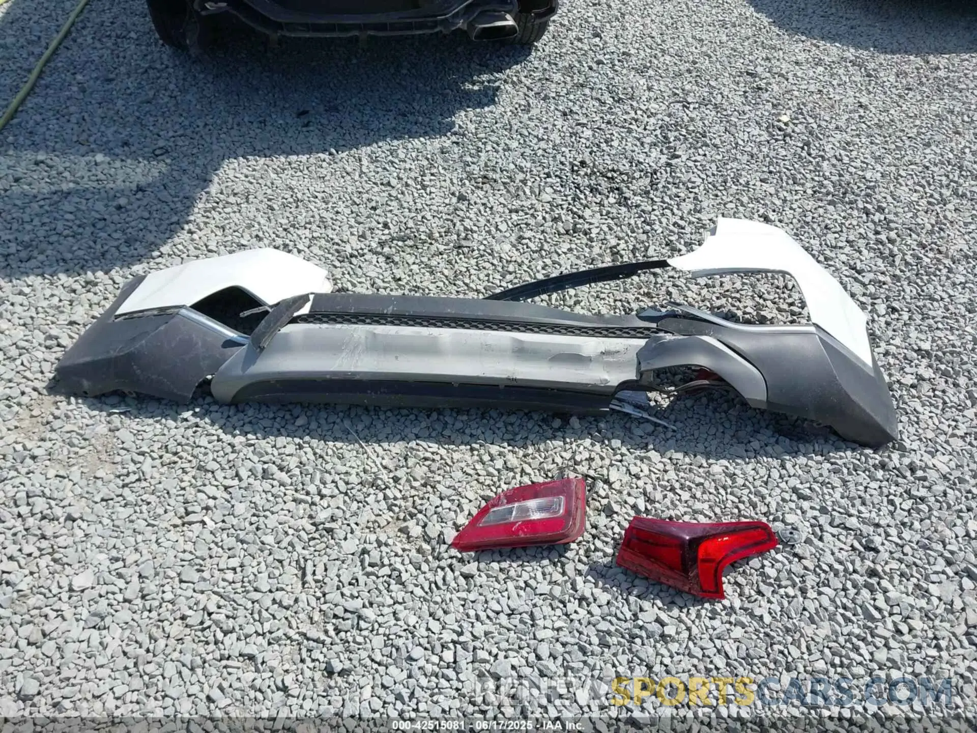 12 Фотография поврежденного автомобиля 5NMS2CAD1KH121306 HYUNDAI SANTA FE 2019