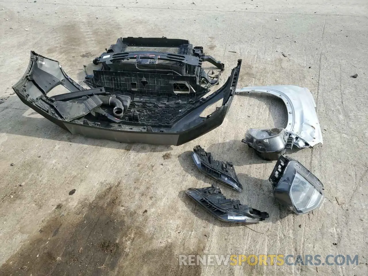 13 Photograph of a damaged car 5NMS2CAD3KH105642 HYUNDAI SANTA FE 2019