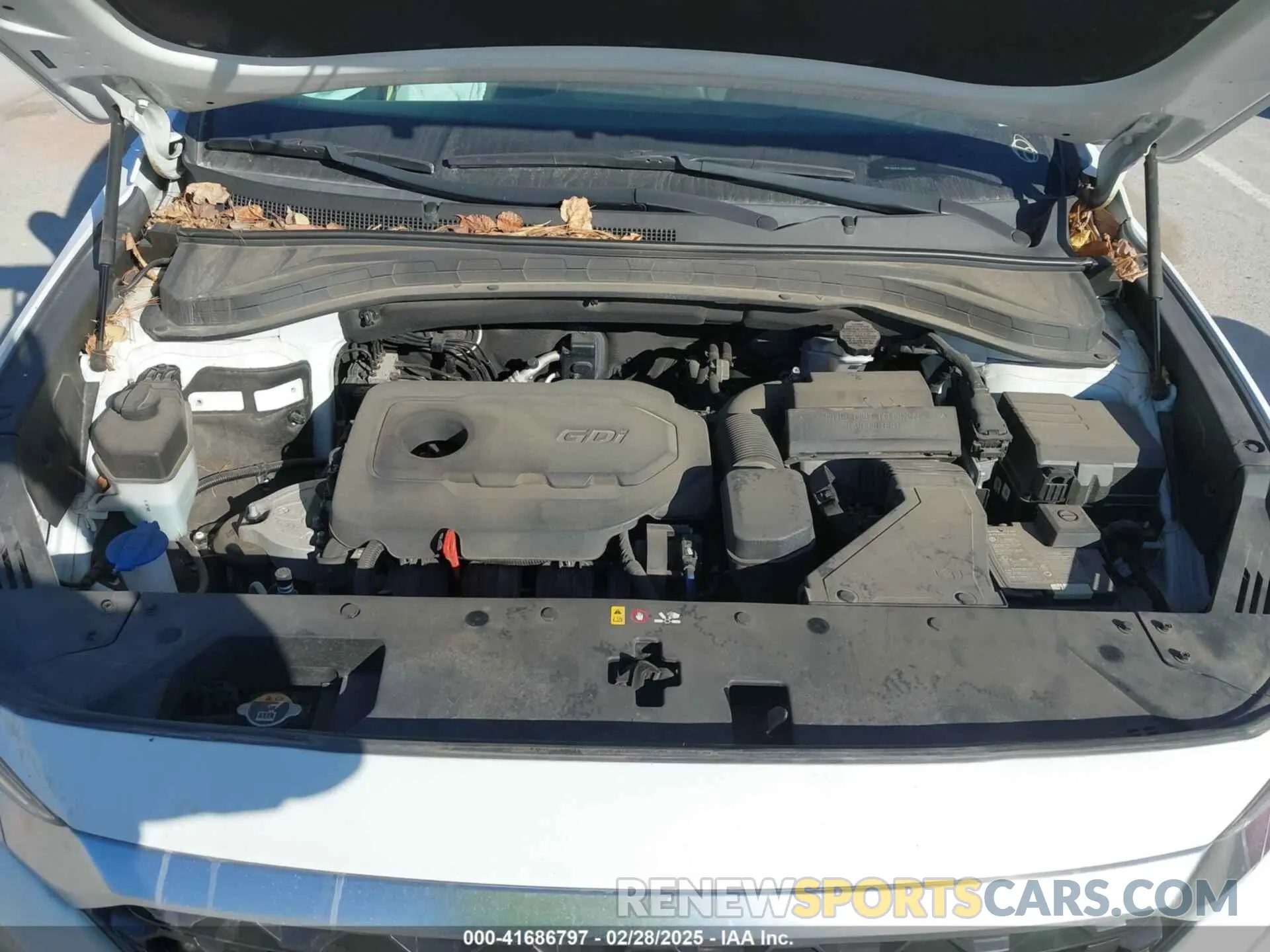10 Photograph of a damaged car 5NMS2CAD4KH118545 HYUNDAI SANTA FE 2019