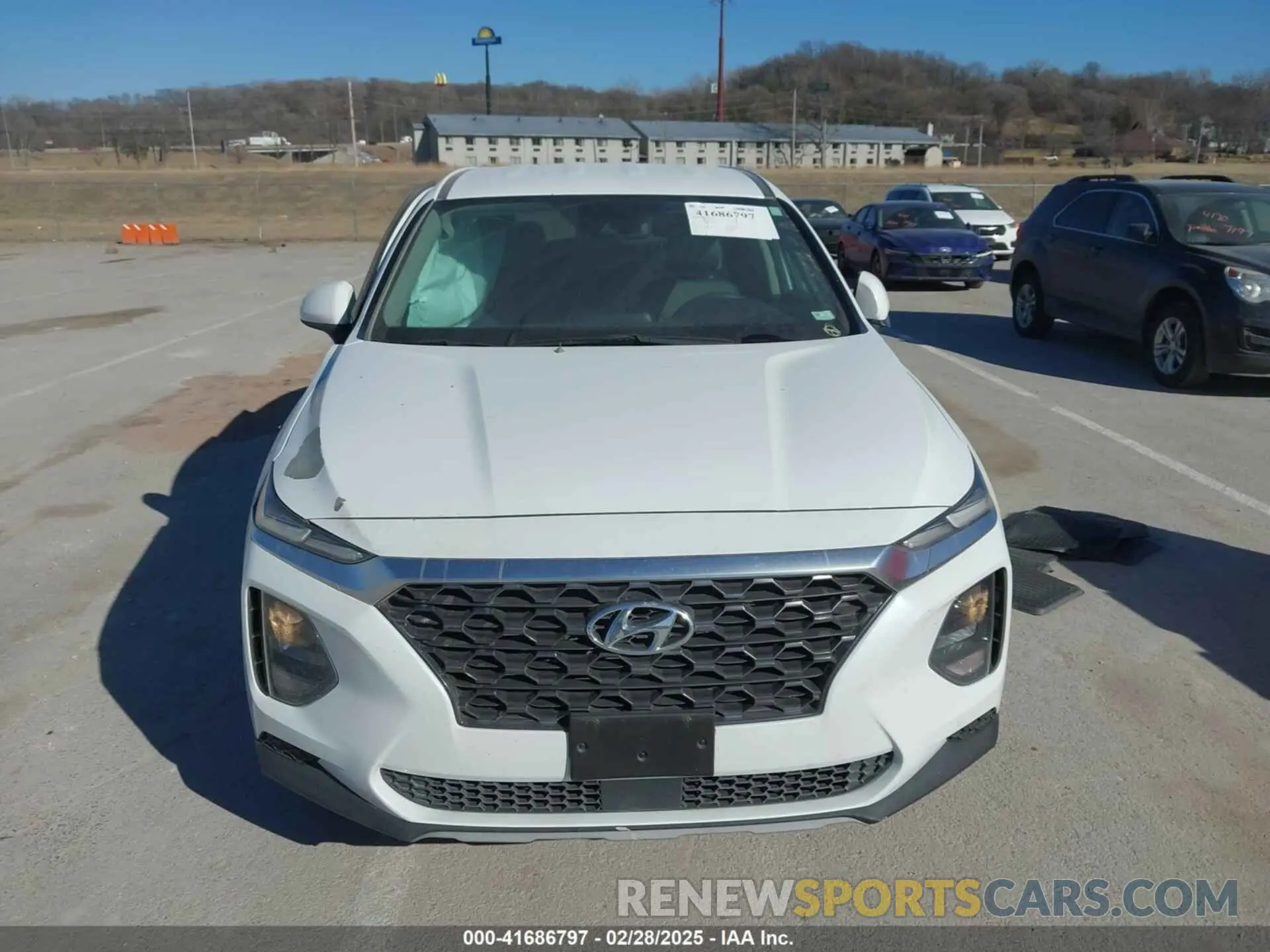 12 Photograph of a damaged car 5NMS2CAD4KH118545 HYUNDAI SANTA FE 2019