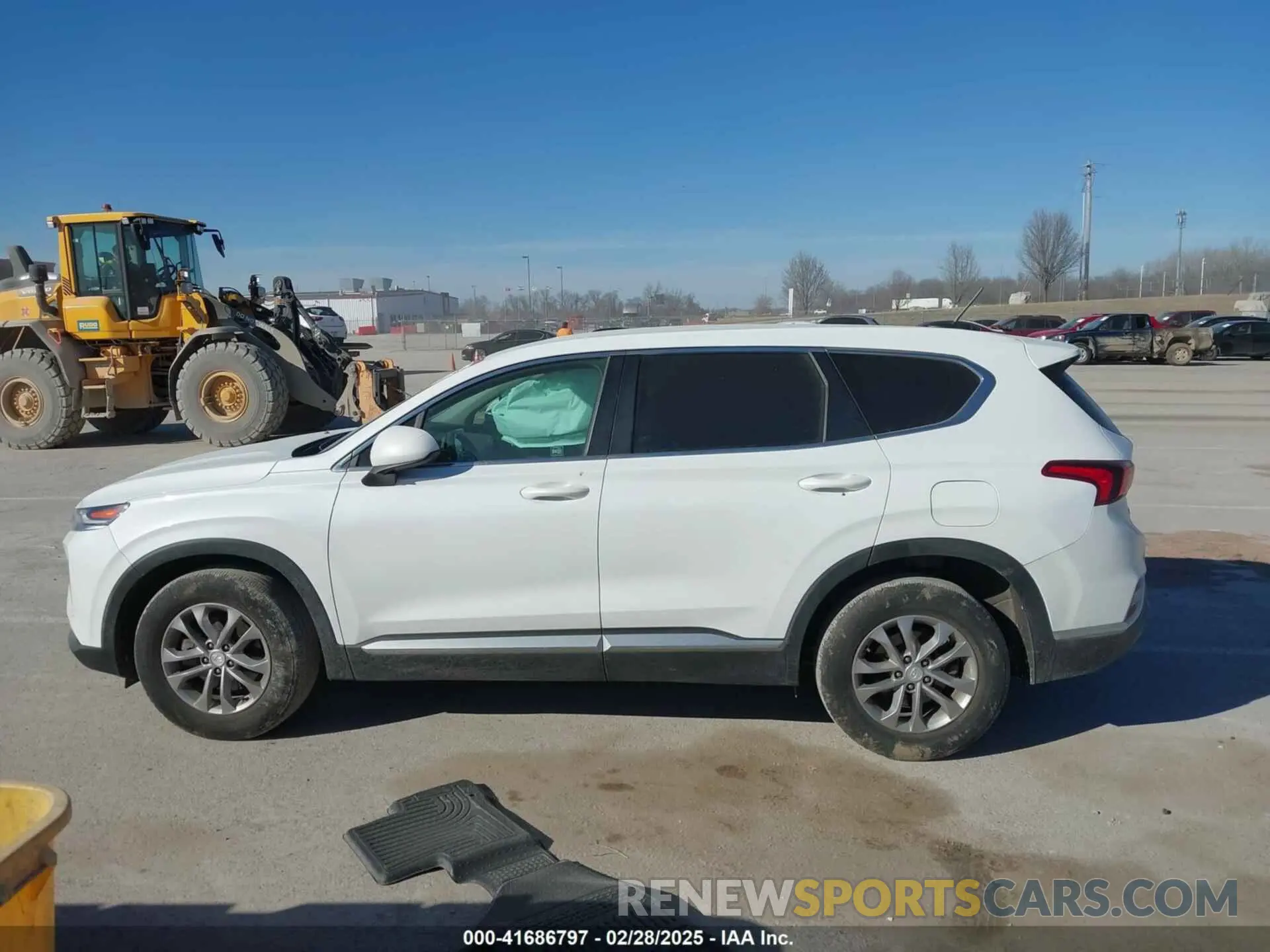 14 Photograph of a damaged car 5NMS2CAD4KH118545 HYUNDAI SANTA FE 2019