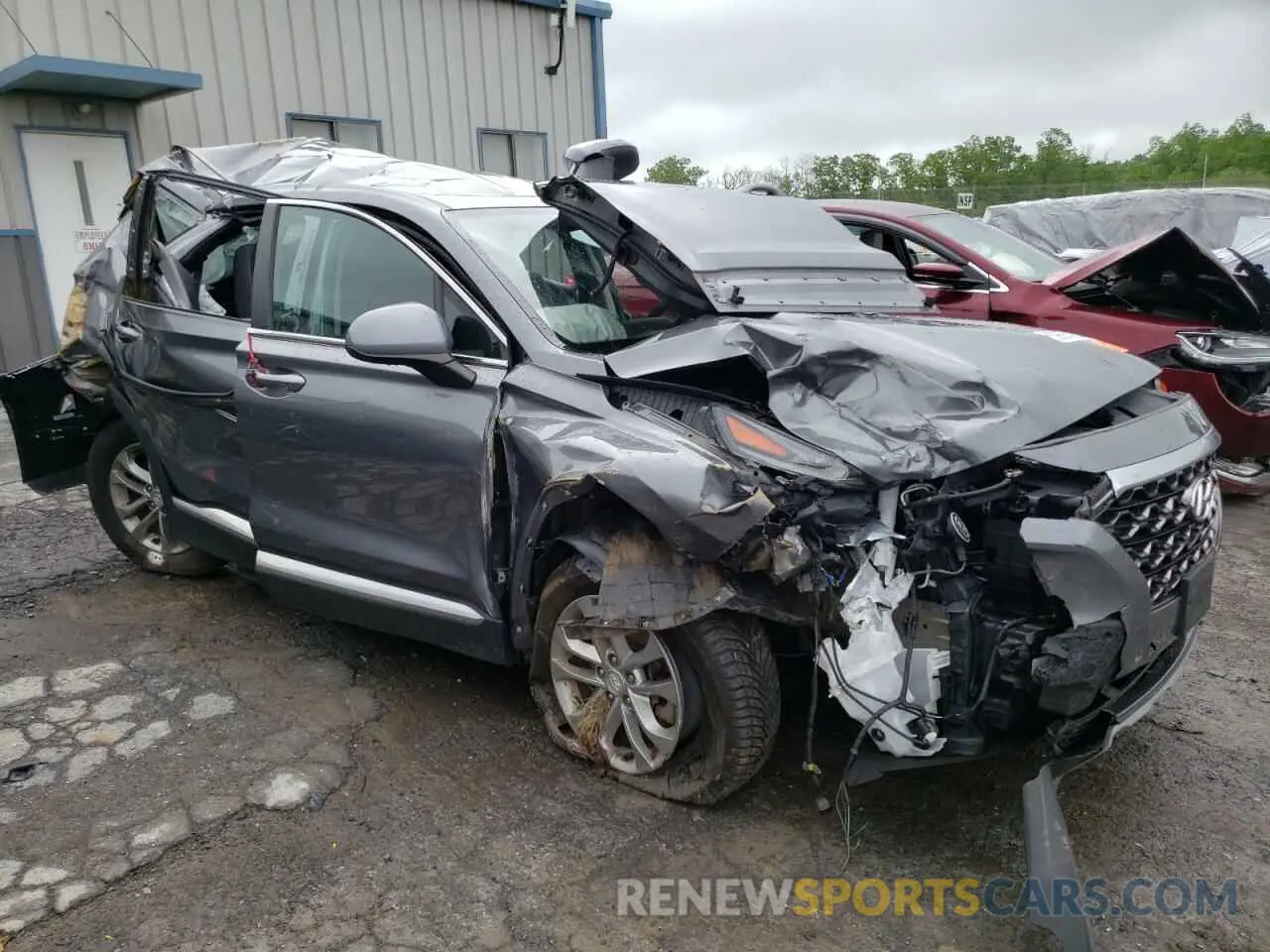 4 Photograph of a damaged car 5NMS2CAD6KH011433 HYUNDAI SANTA FE 2019