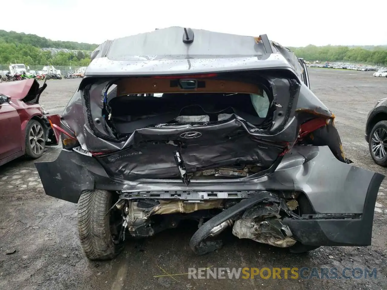 6 Photograph of a damaged car 5NMS2CAD6KH011433 HYUNDAI SANTA FE 2019