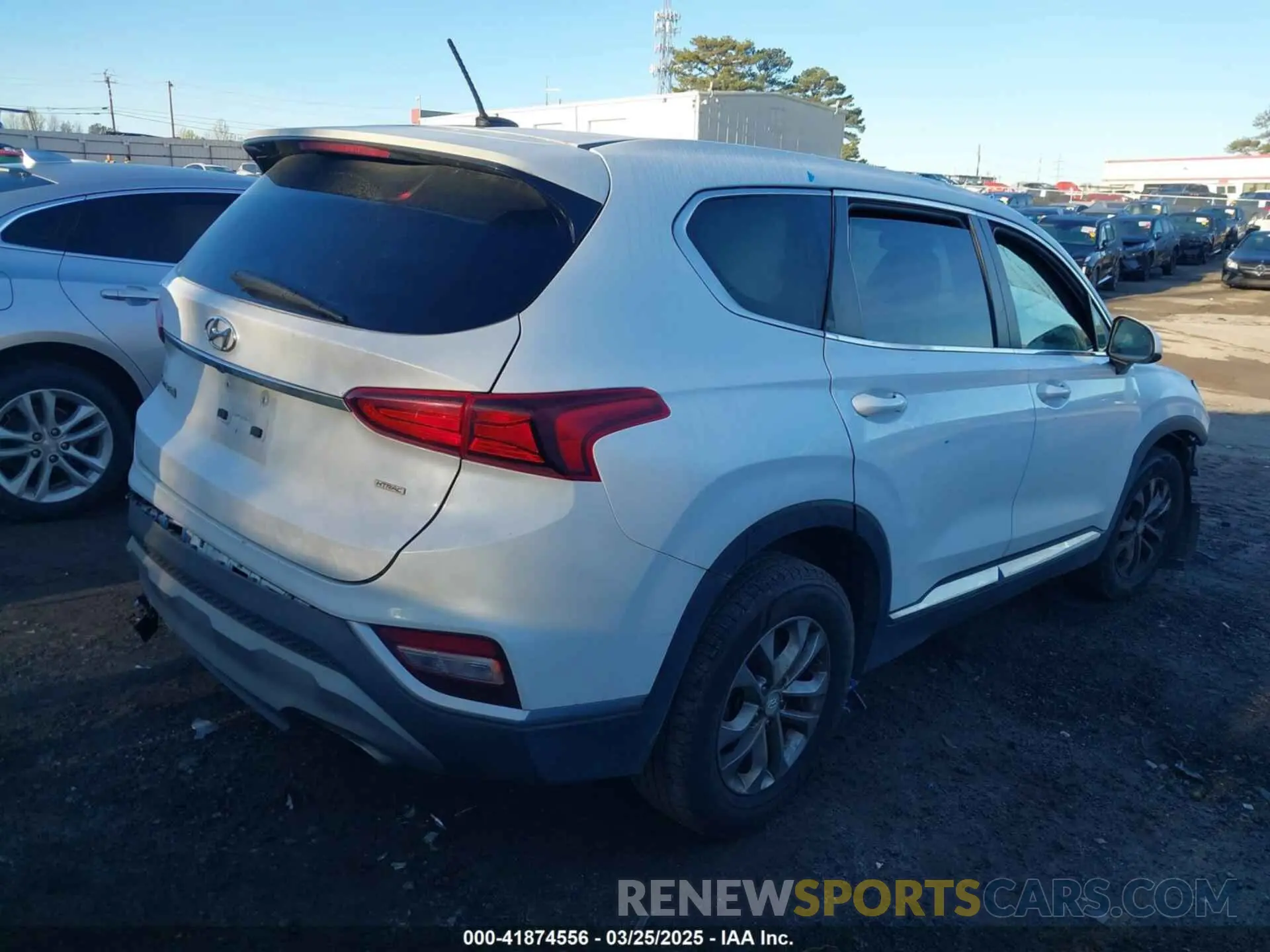 4 Фотография поврежденного автомобиля 5NMS2CAD6KH114027 HYUNDAI SANTA FE 2019