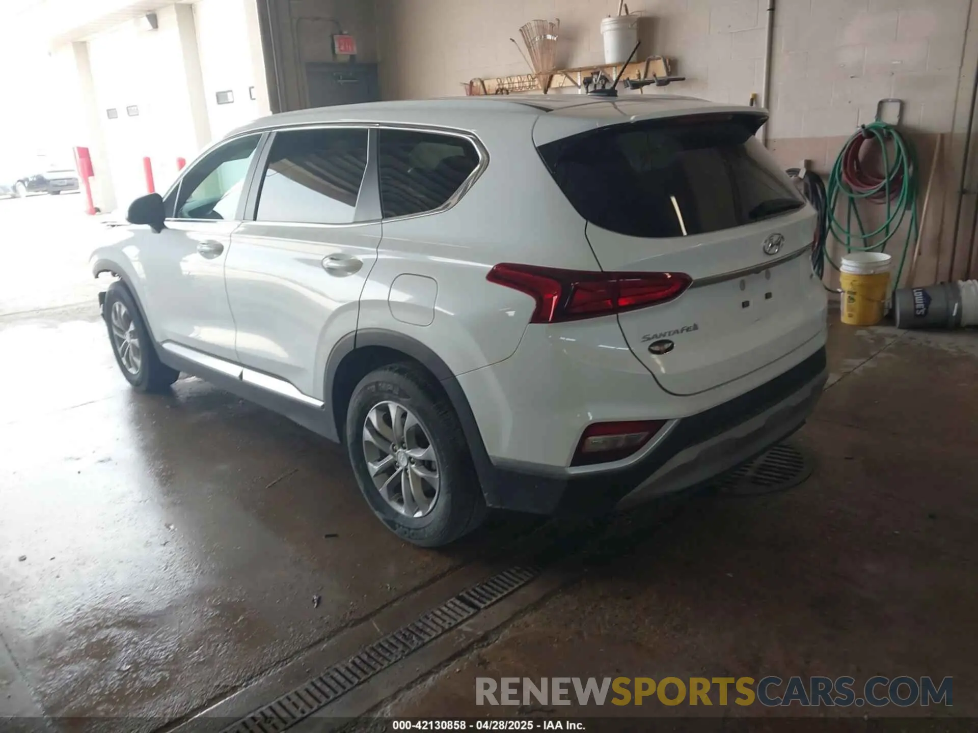 3 Фотография поврежденного автомобиля 5NMS2CAD6KH135413 HYUNDAI SANTA FE 2019