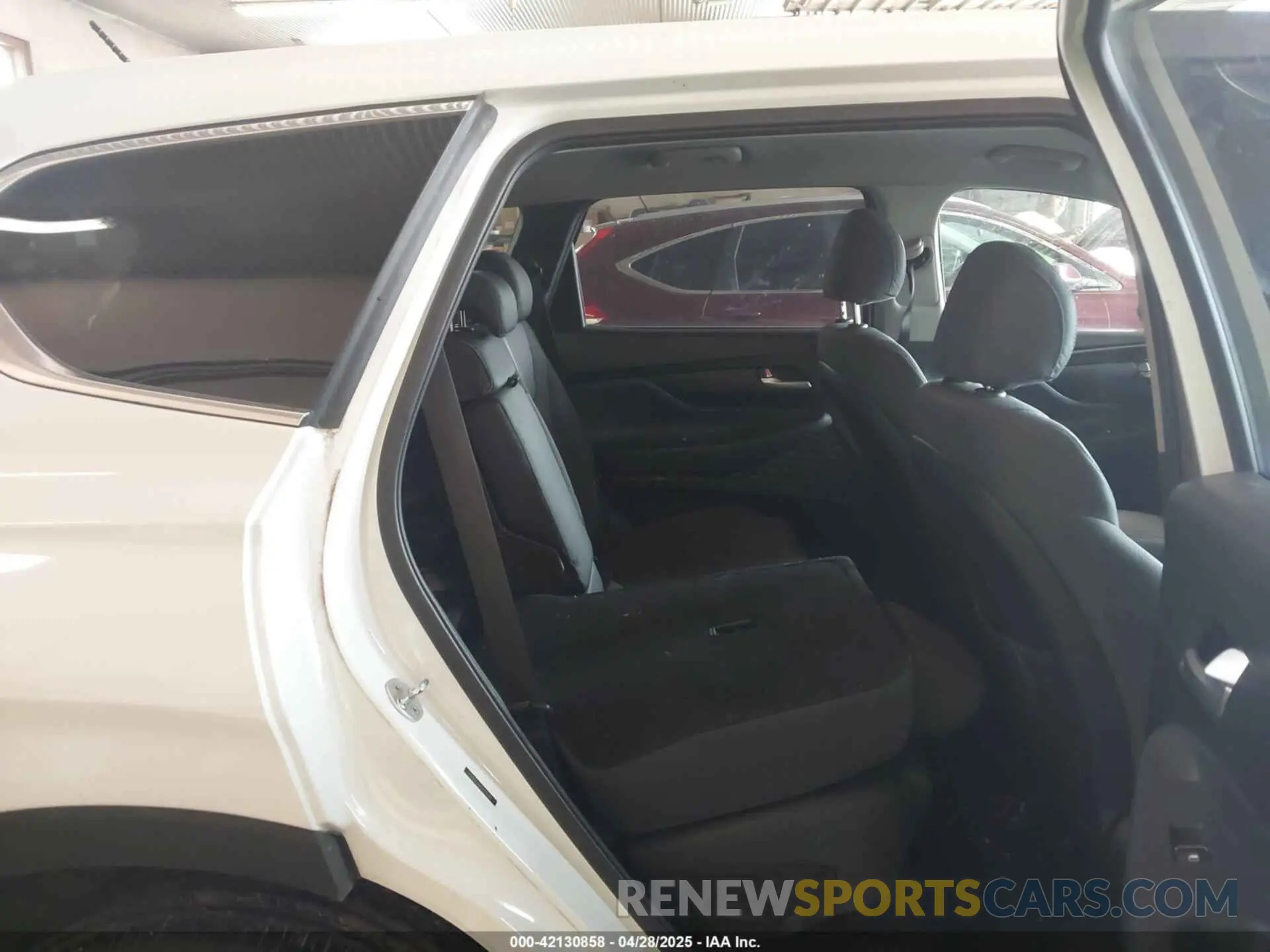 8 Фотография поврежденного автомобиля 5NMS2CAD6KH135413 HYUNDAI SANTA FE 2019
