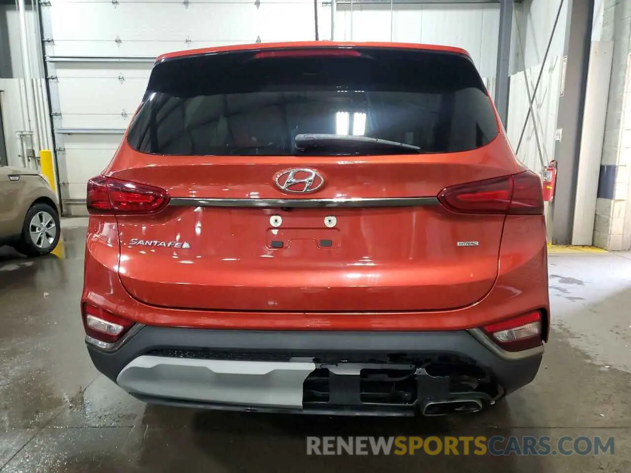 6 Фотография поврежденного автомобиля 5NMS2CAD8KH055076 HYUNDAI SANTA FE 2019