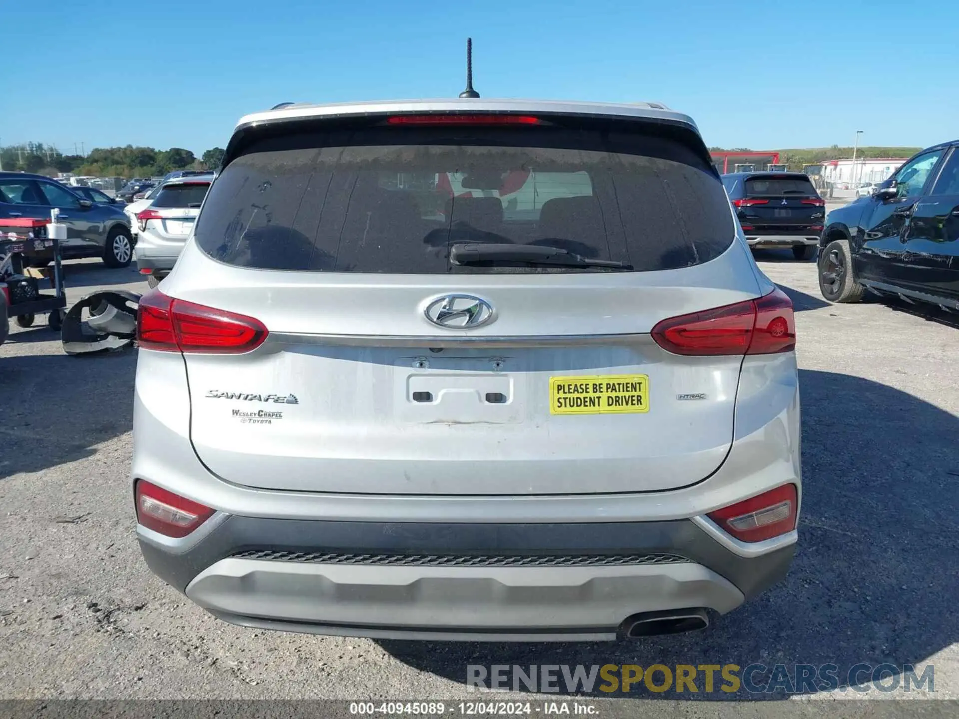 17 Фотография поврежденного автомобиля 5NMS2CAD8KH109122 HYUNDAI SANTA FE 2019