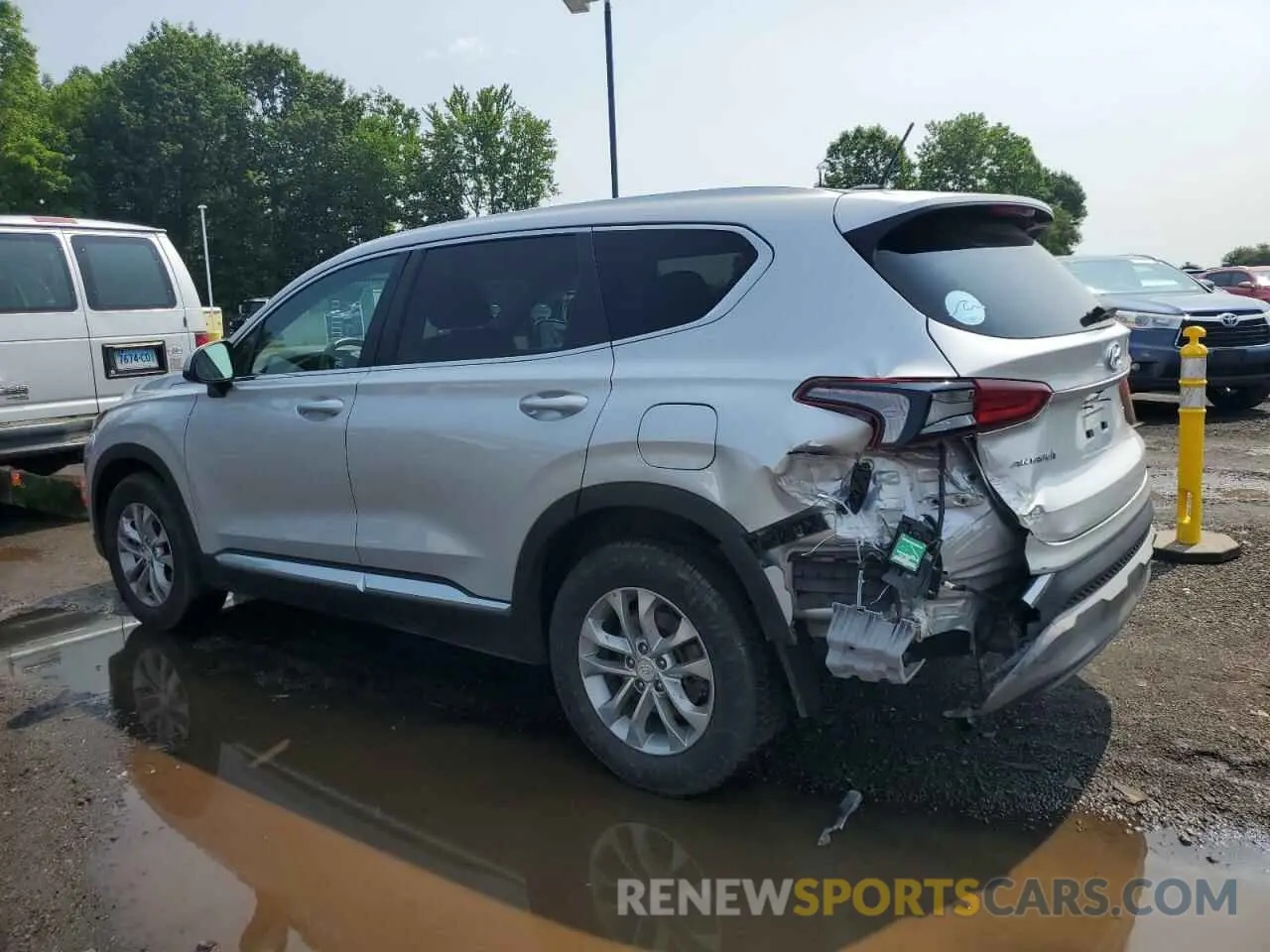 2 Photograph of a damaged car 5NMS2CAD8KH116779 HYUNDAI SANTA FE 2019
