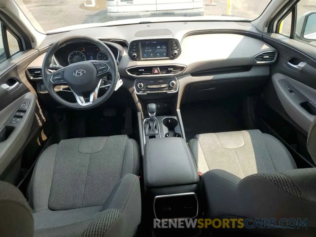 8 Photograph of a damaged car 5NMS2CAD8KH116779 HYUNDAI SANTA FE 2019
