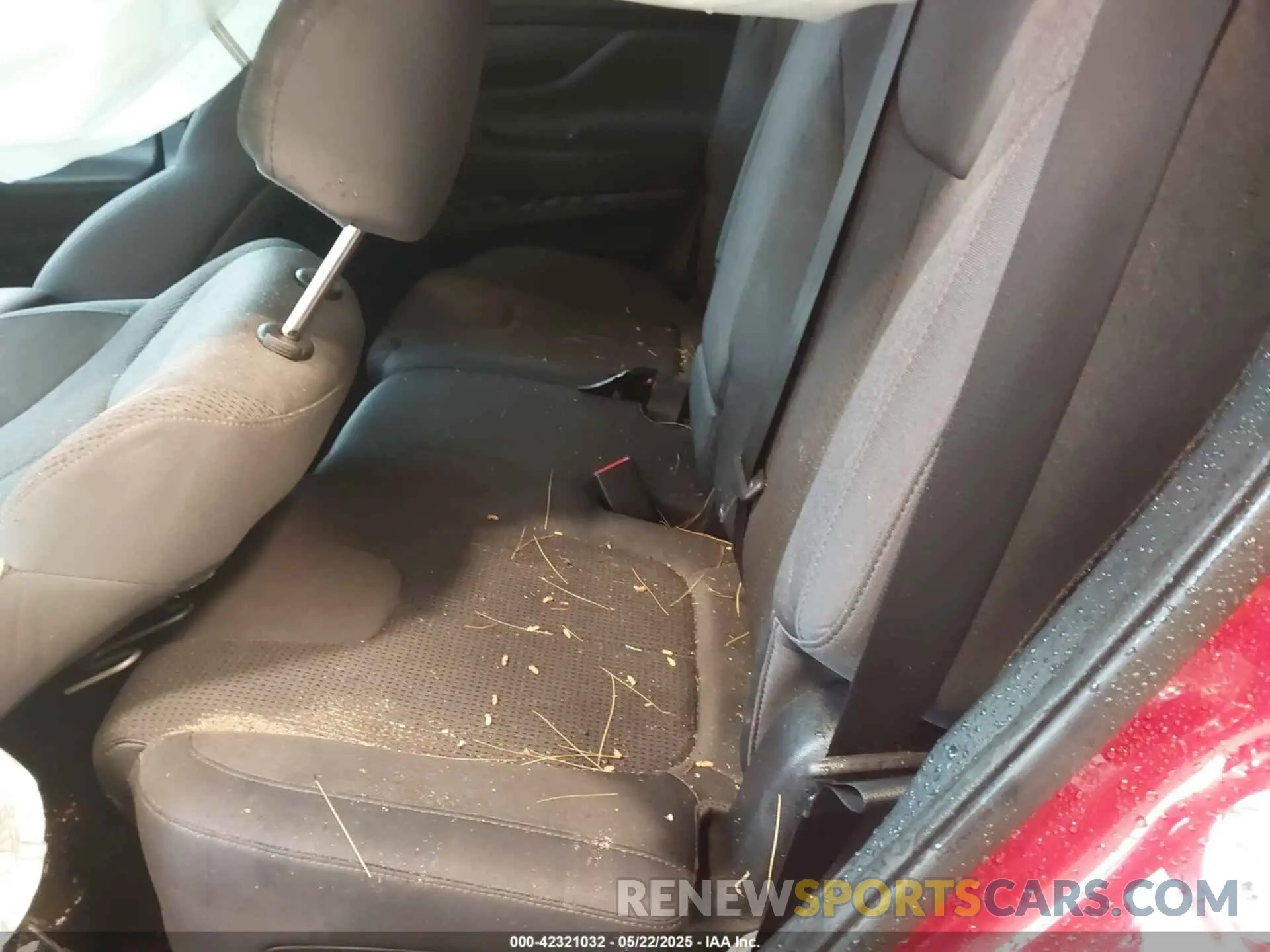 8 Photograph of a damaged car 5NMS2CAD9KH032647 HYUNDAI SANTA FE 2019