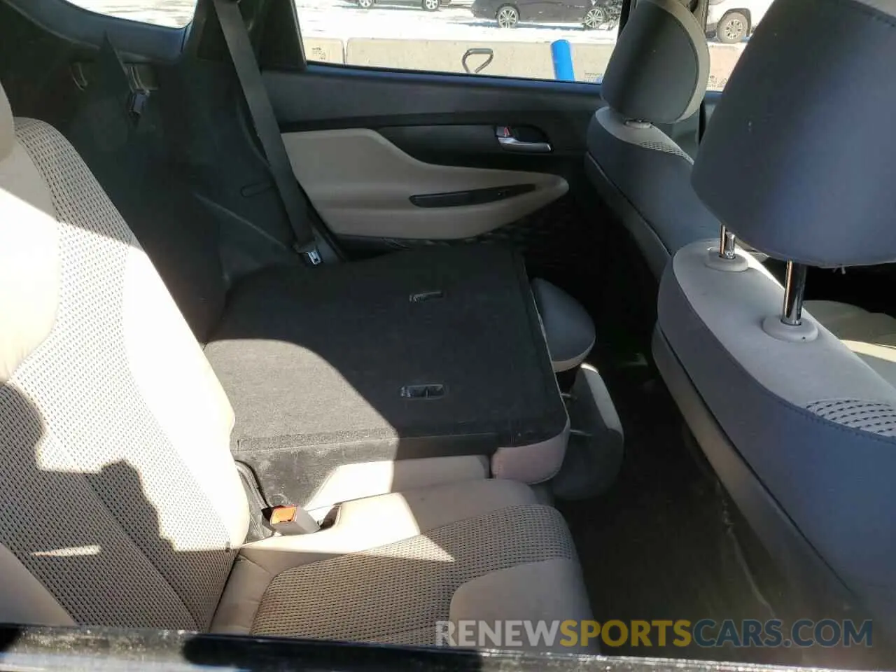 11 Photograph of a damaged car 5NMS2CAD9KH049870 HYUNDAI SANTA FE 2019