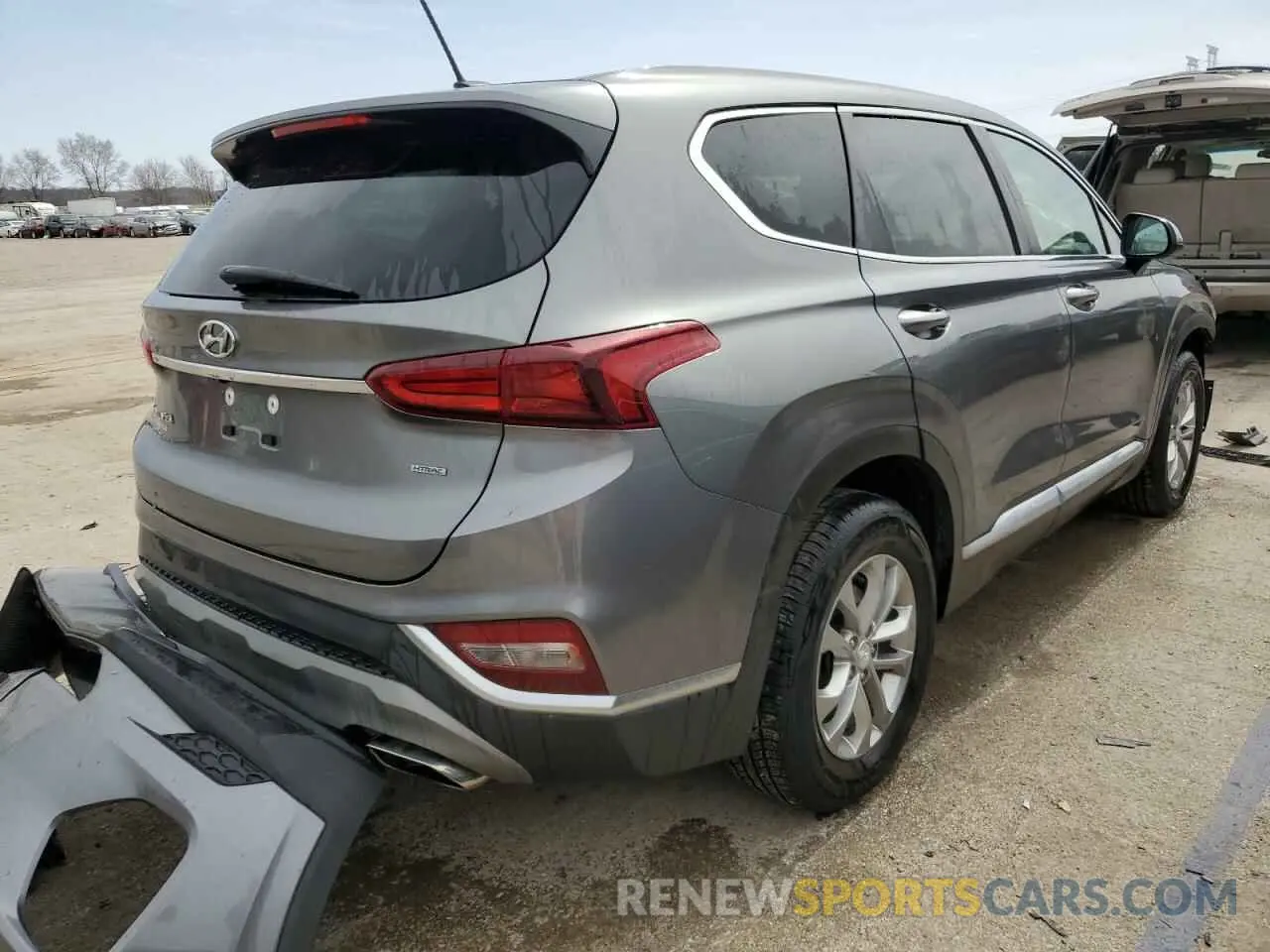 3 Photograph of a damaged car 5NMS2CAD9KH131243 HYUNDAI SANTA FE 2019