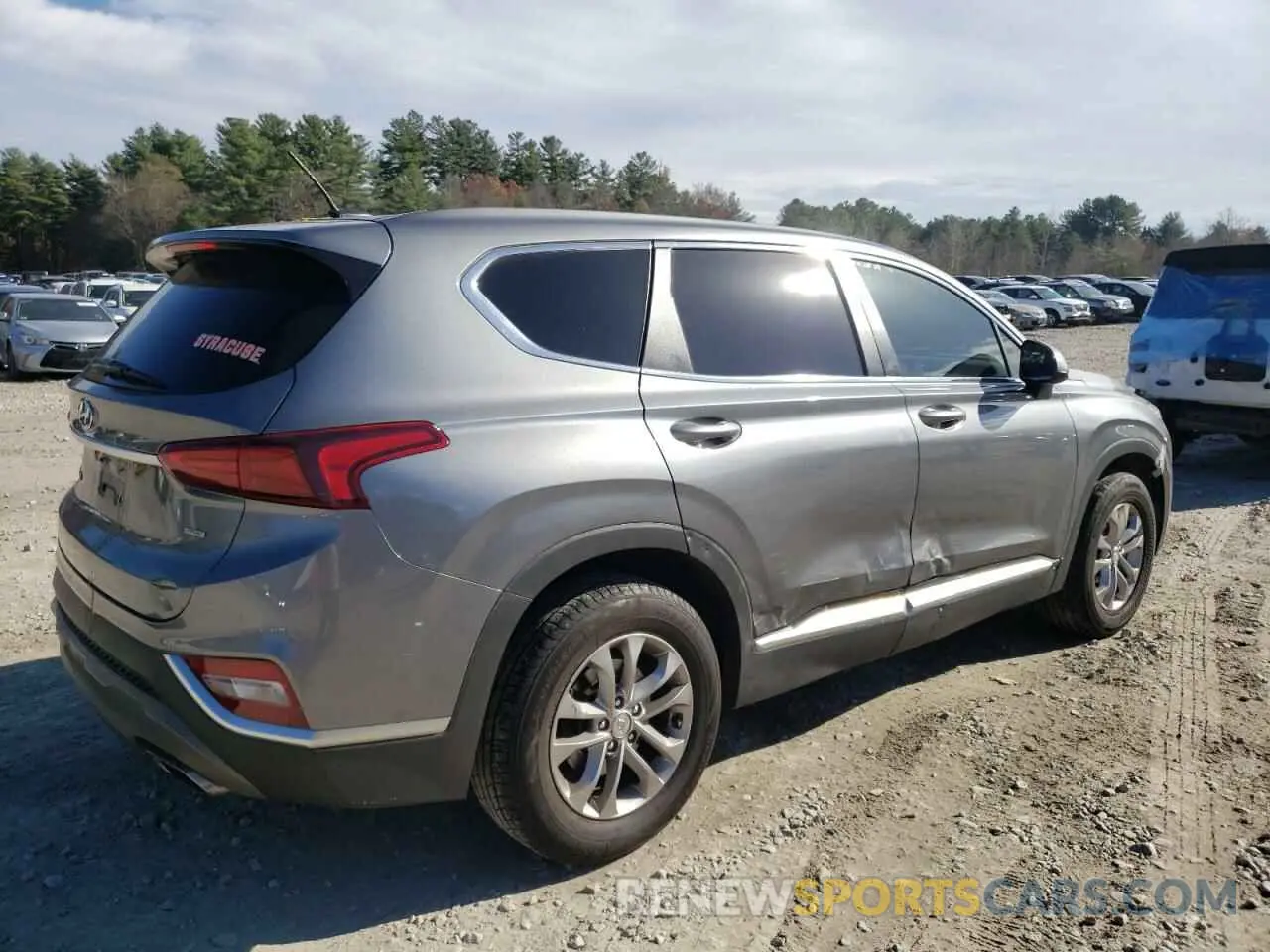 3 Photograph of a damaged car 5NMS2CADXKH002640 HYUNDAI SANTA FE 2019