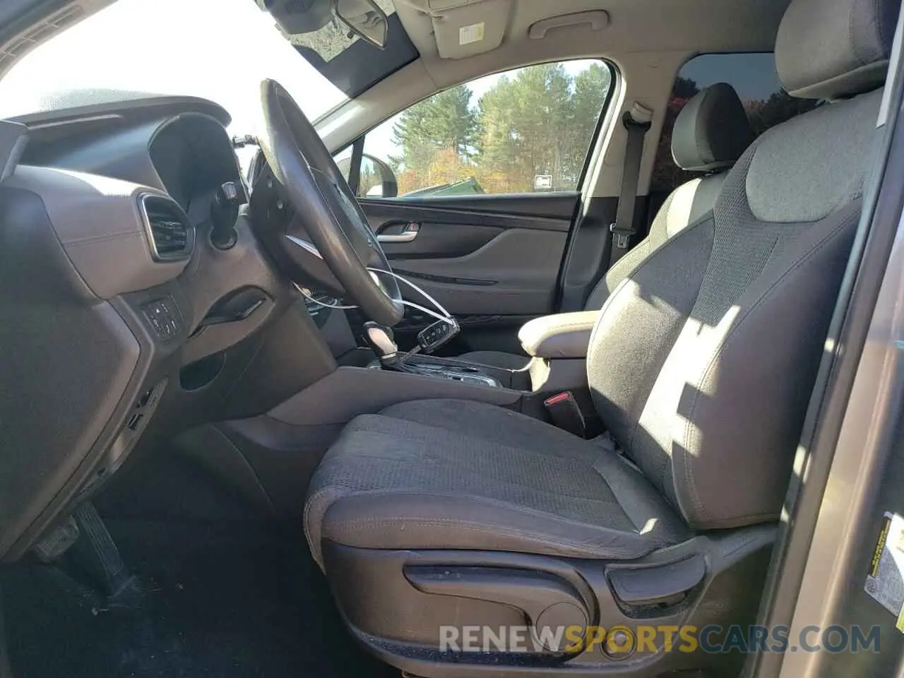 7 Photograph of a damaged car 5NMS2CADXKH002640 HYUNDAI SANTA FE 2019