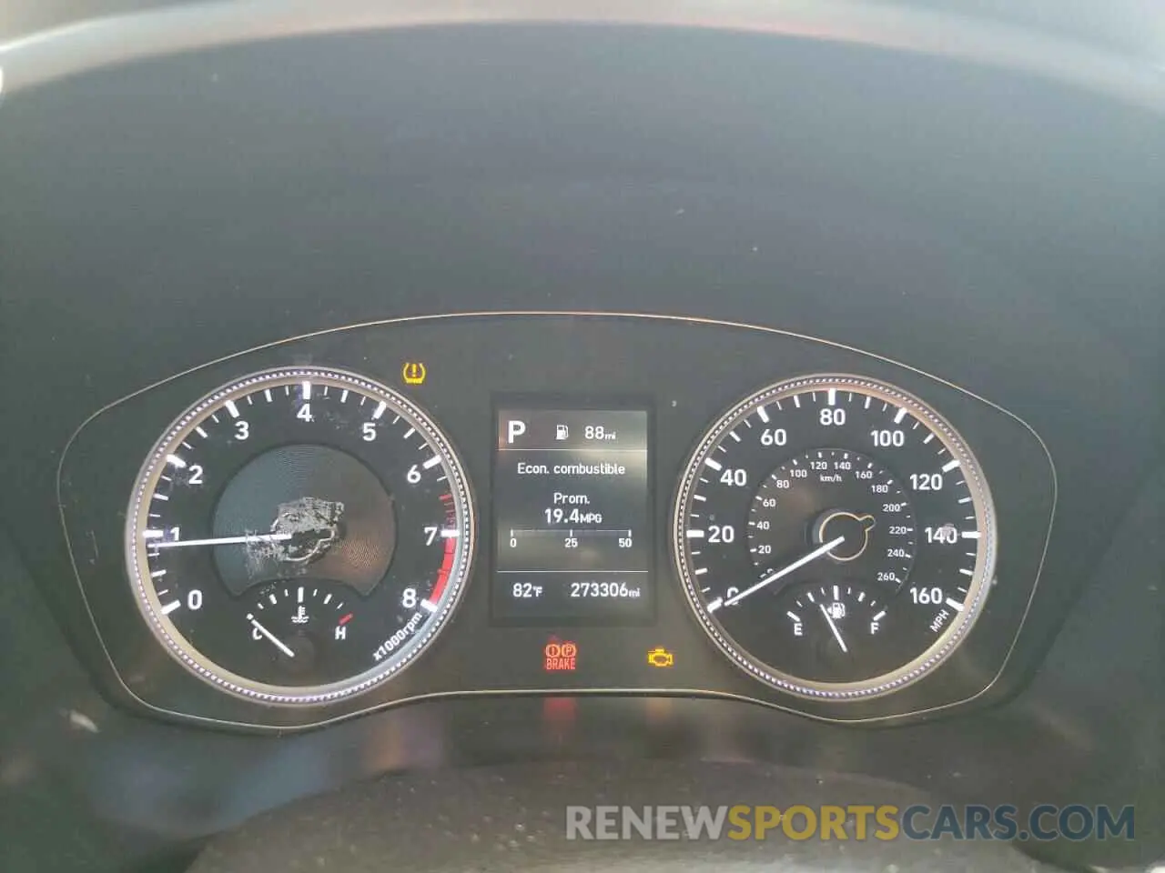 9 Photograph of a damaged car 5NMS2CADXKH002640 HYUNDAI SANTA FE 2019