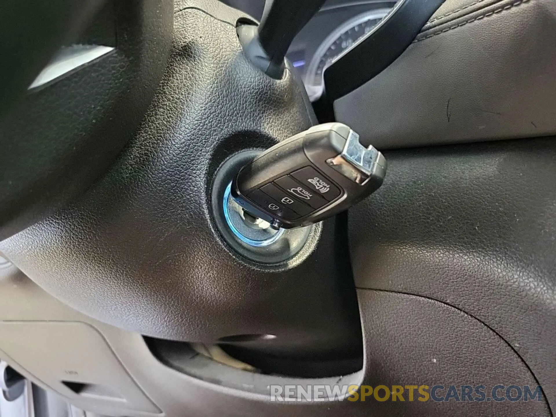 13 Photograph of a damaged car 5NMS2CADXKH044032 HYUNDAI SANTA FE 2019