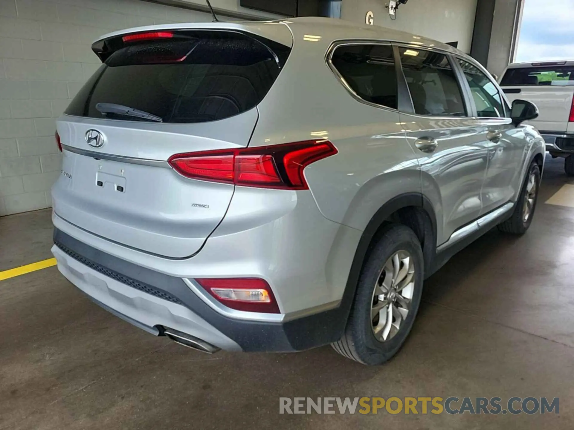 3 Photograph of a damaged car 5NMS2CADXKH044032 HYUNDAI SANTA FE 2019