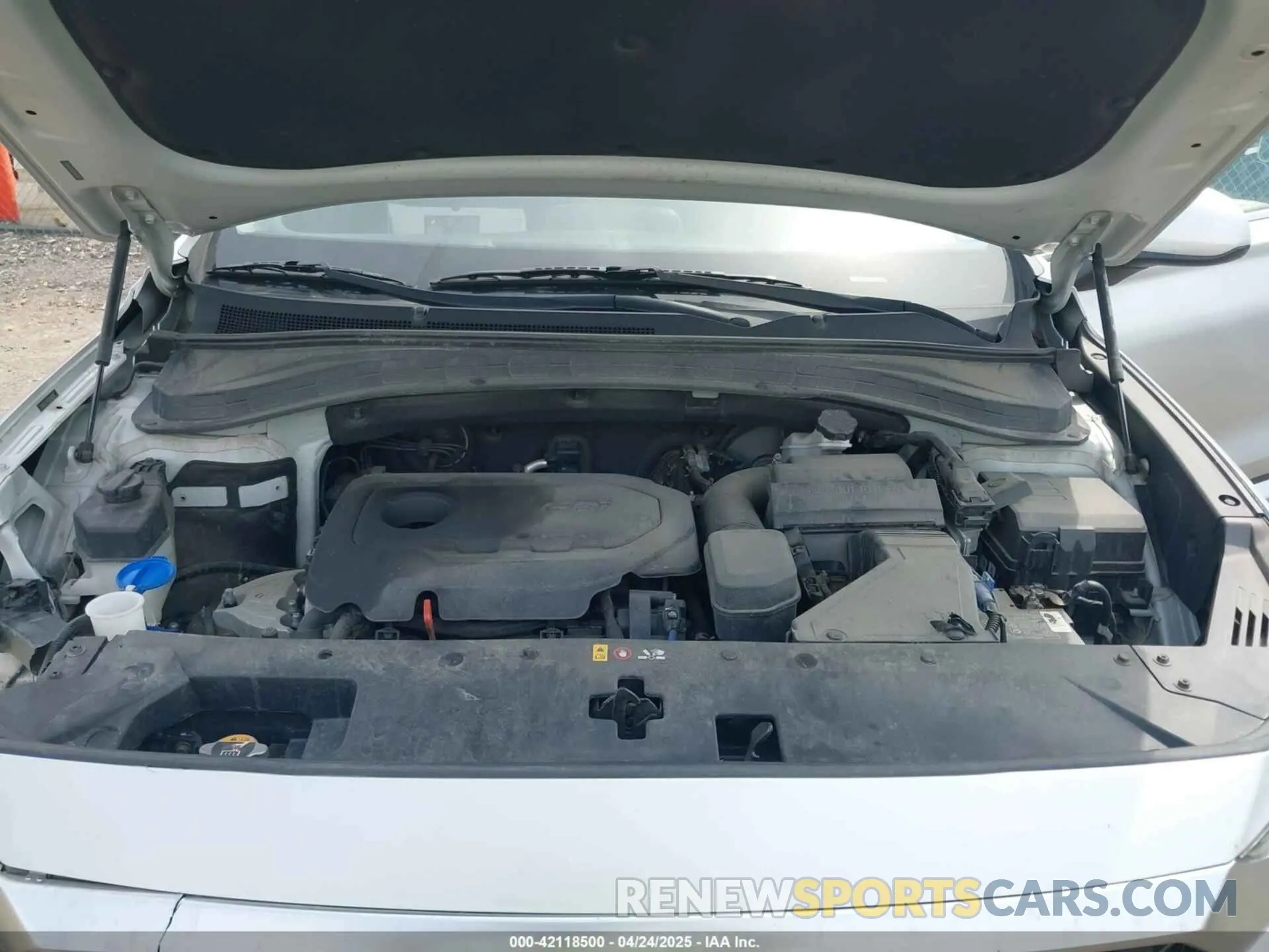10 Photograph of a damaged car 5NMS2CADXKH116590 HYUNDAI SANTA FE 2019