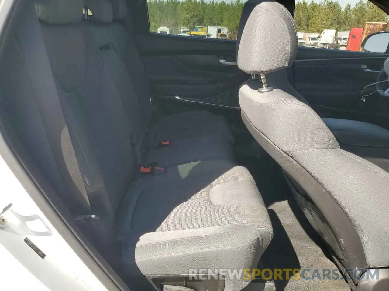 10 Photograph of a damaged car 5NMS33AD0KH033005 HYUNDAI SANTA FE 2019