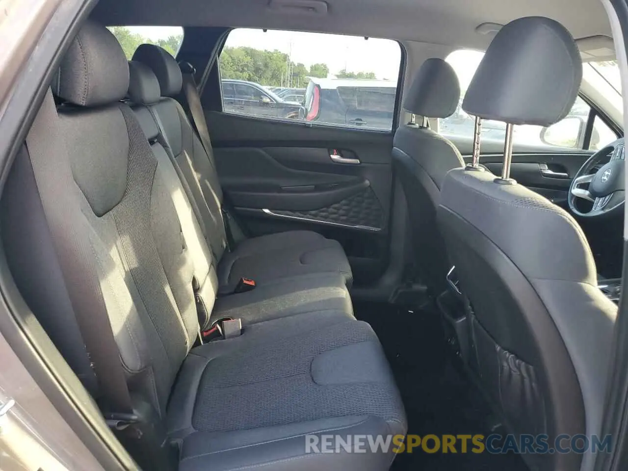11 Photograph of a damaged car 5NMS33AD0KH053299 HYUNDAI SANTA FE 2019