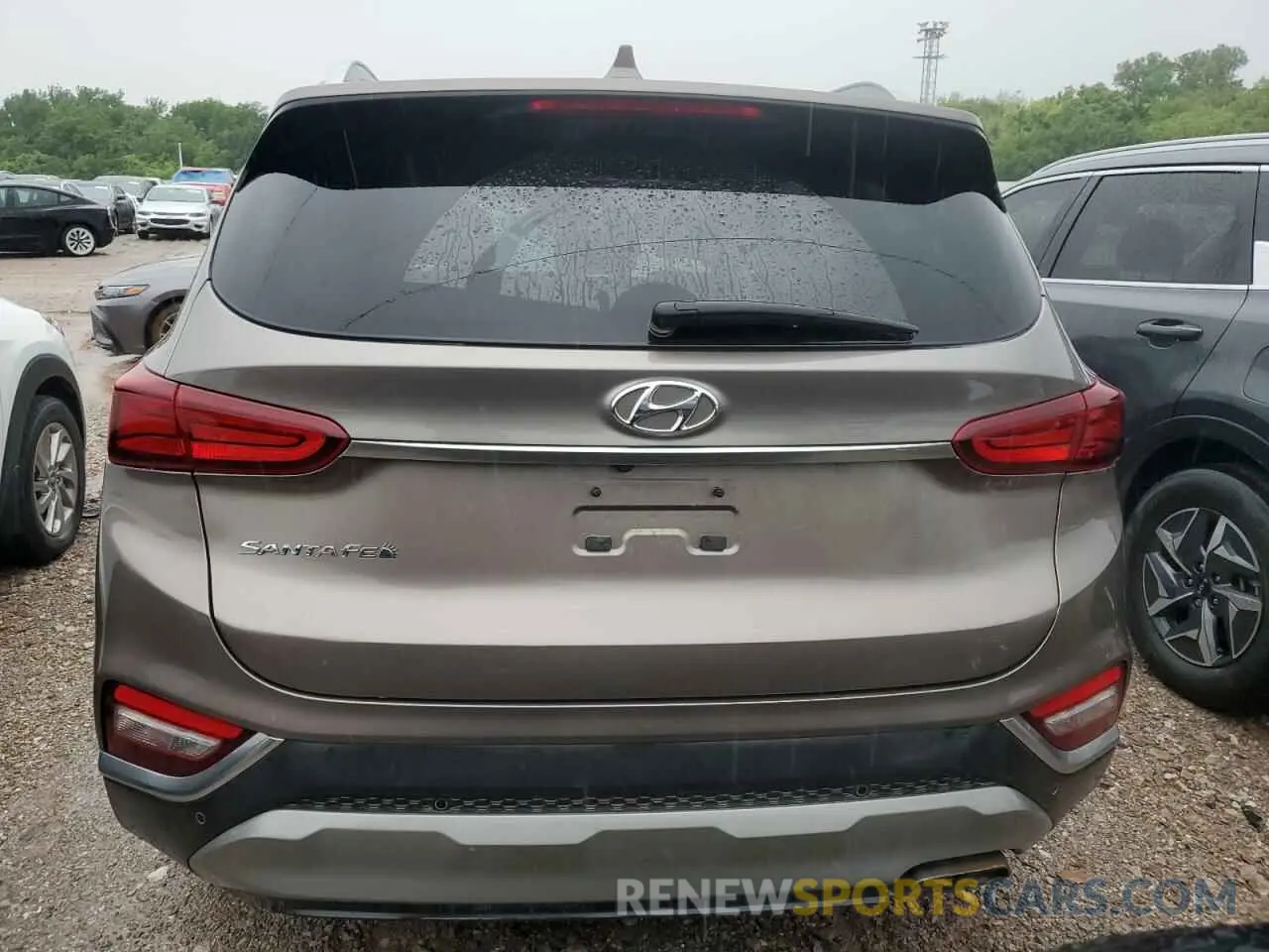 6 Photograph of a damaged car 5NMS33AD0KH053299 HYUNDAI SANTA FE 2019