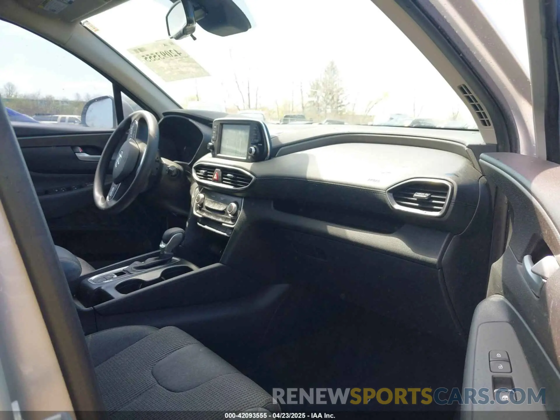 5 Фотография поврежденного автомобиля 5NMS33AD1KH101182 HYUNDAI SANTA FE 2019