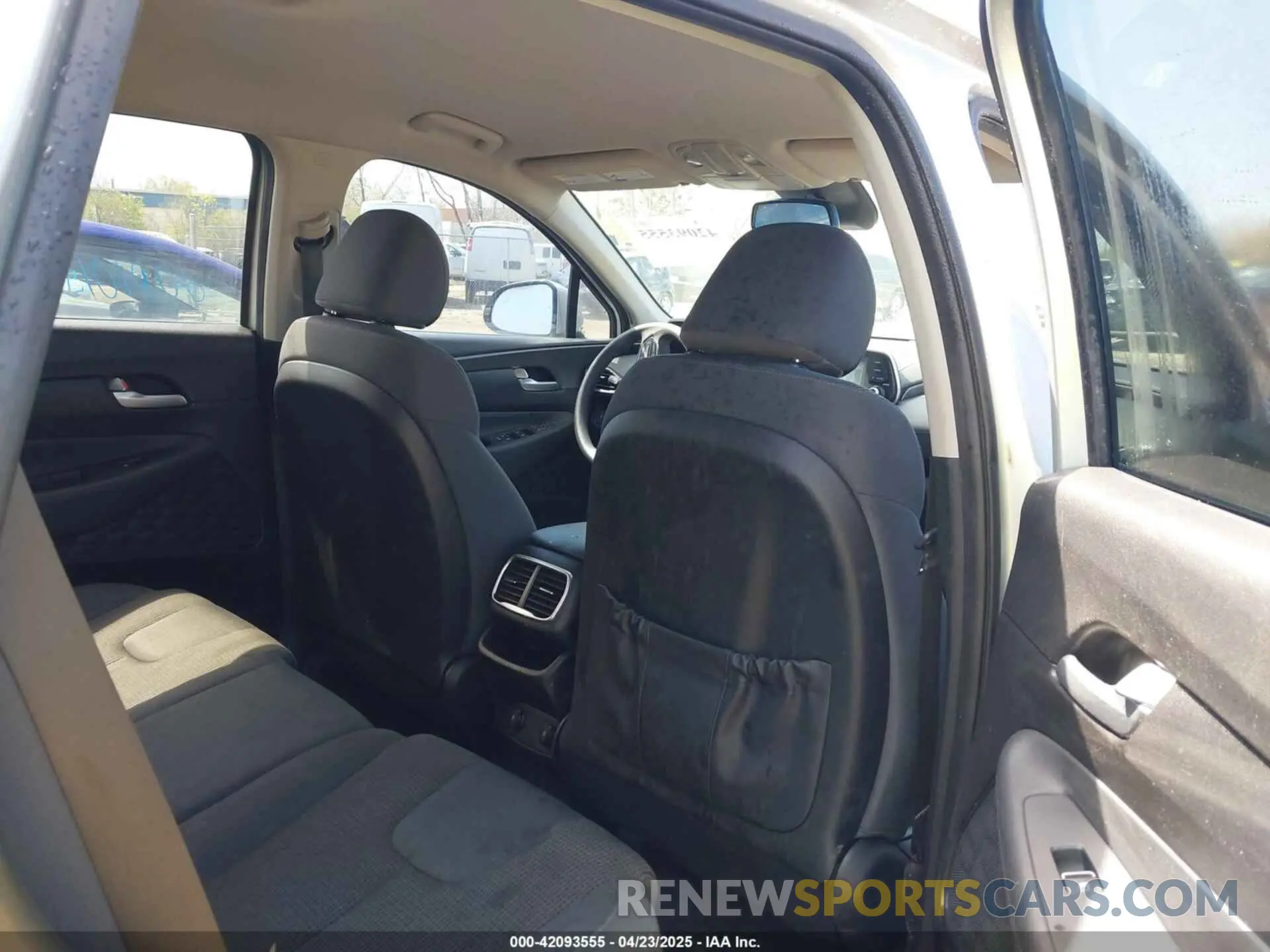 8 Фотография поврежденного автомобиля 5NMS33AD1KH101182 HYUNDAI SANTA FE 2019