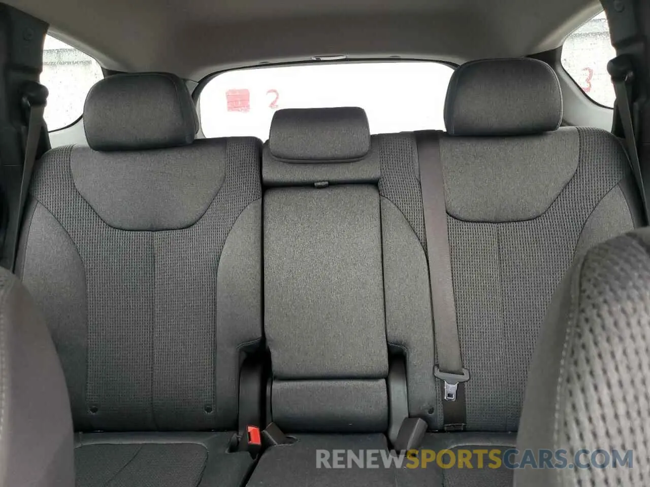 10 Photograph of a damaged car 5NMS33AD3KH073756 HYUNDAI SANTA FE 2019
