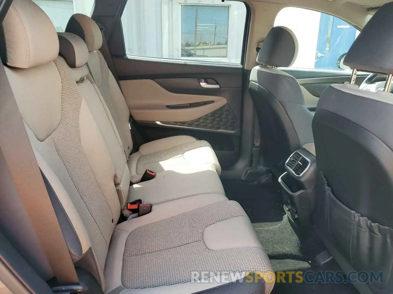 11 Photograph of a damaged car 5NMS33AD4KH004705 HYUNDAI SANTA FE 2019