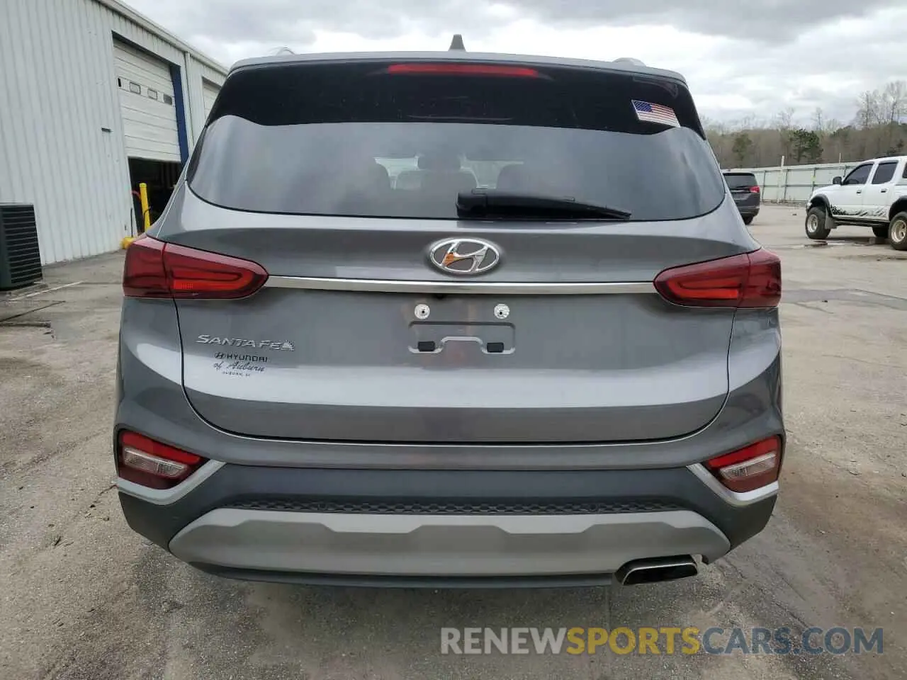 6 Photograph of a damaged car 5NMS33AD4KH004705 HYUNDAI SANTA FE 2019