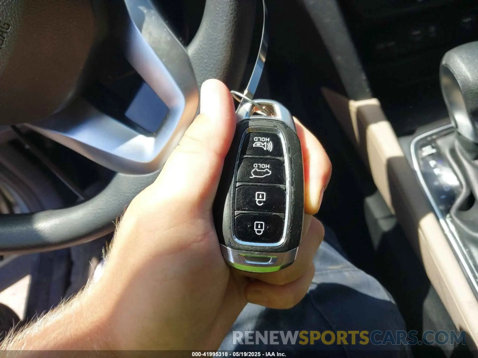 11 Фотография поврежденного автомобиля 5NMS33AD5KH048440 HYUNDAI SANTA FE 2019