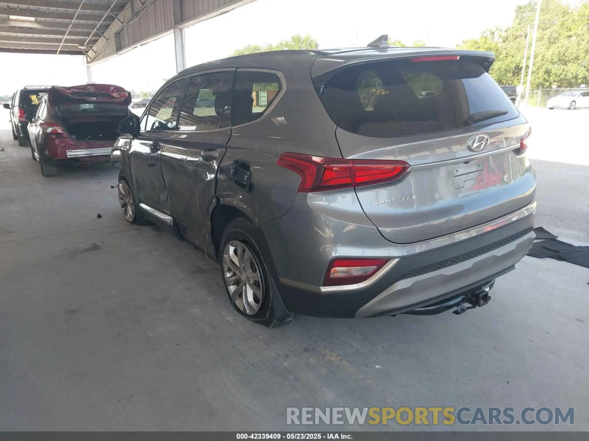 3 Фотография поврежденного автомобиля 5NMS33AD6KH100495 HYUNDAI SANTA FE 2019