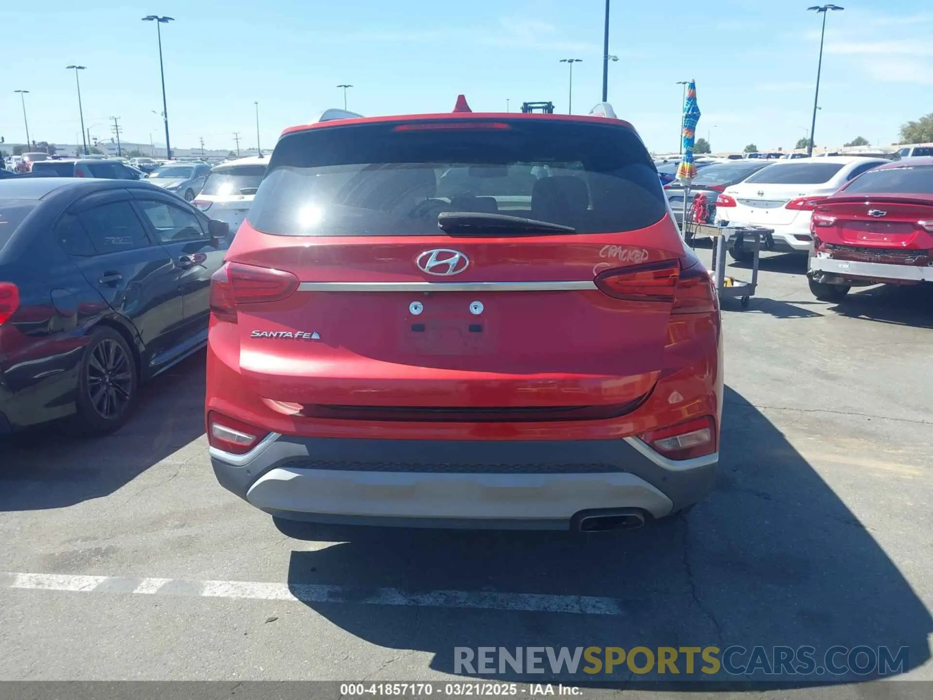 17 Photograph of a damaged car 5NMS33AD7KH113627 HYUNDAI SANTA FE 2019