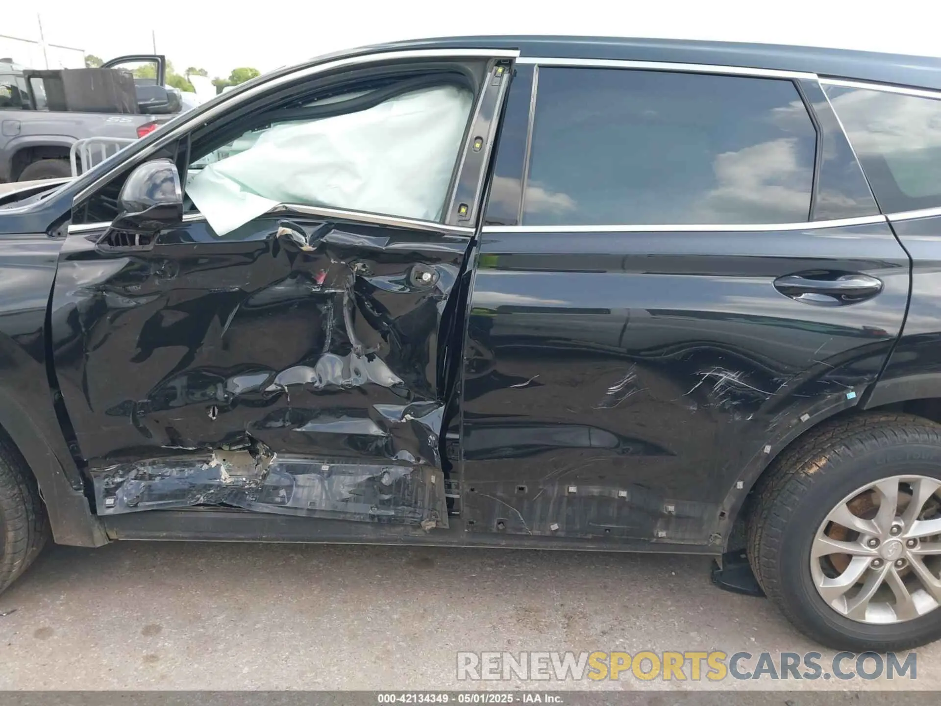 14 Photograph of a damaged car 5NMS33AD8KH006327 HYUNDAI SANTA FE 2019