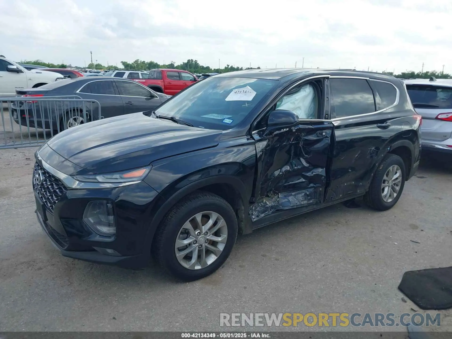 2 Photograph of a damaged car 5NMS33AD8KH006327 HYUNDAI SANTA FE 2019