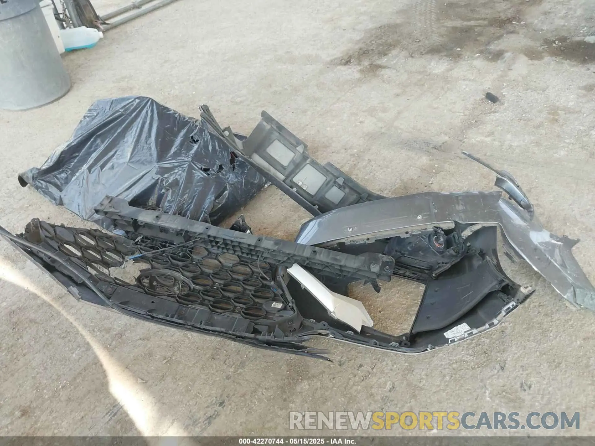 12 Photograph of a damaged car 5NMS33AD8KH006697 HYUNDAI SANTA FE 2019