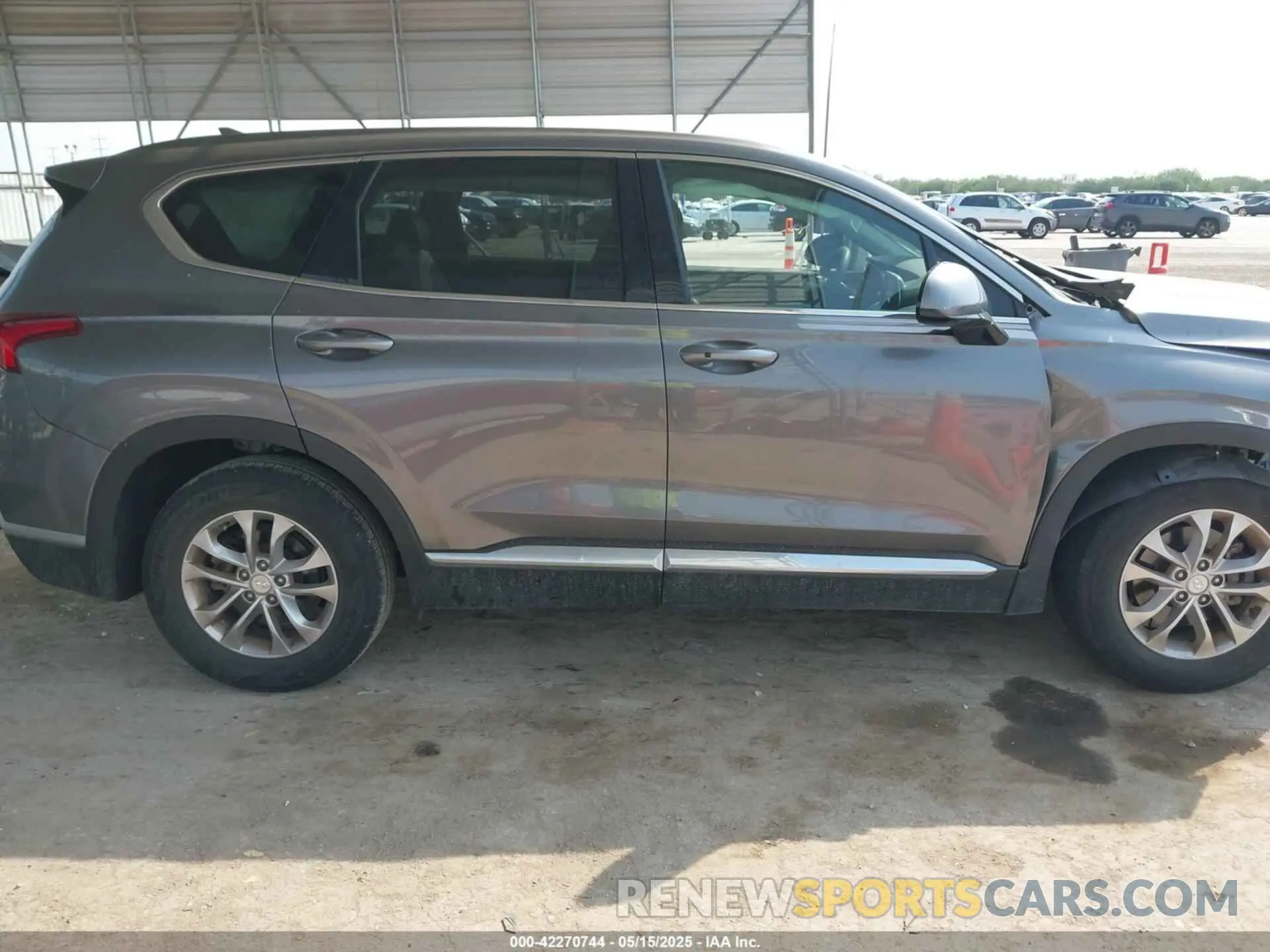 14 Photograph of a damaged car 5NMS33AD8KH006697 HYUNDAI SANTA FE 2019