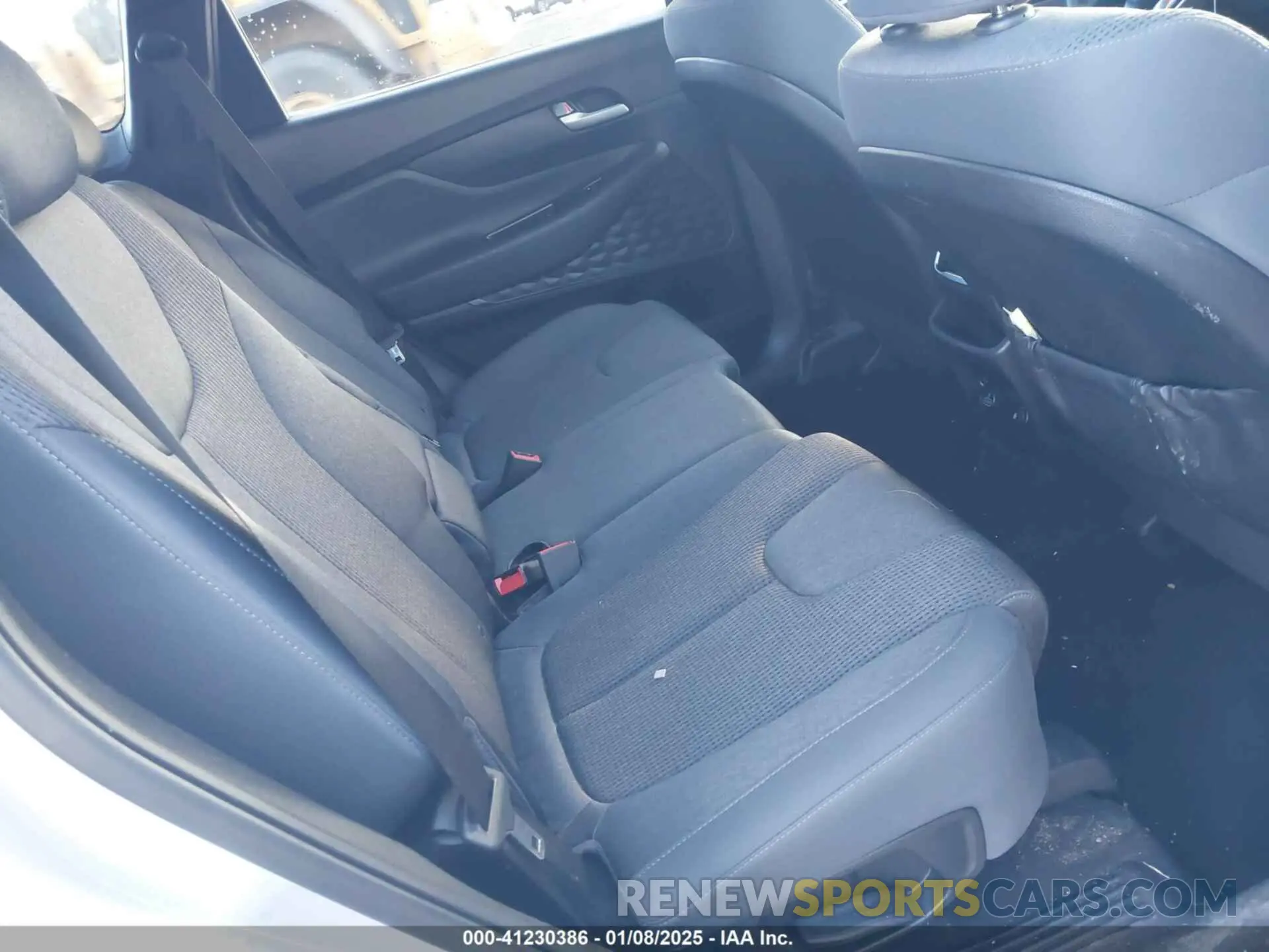 8 Photograph of a damaged car 5NMS33AD9KH033746 HYUNDAI SANTA FE 2019