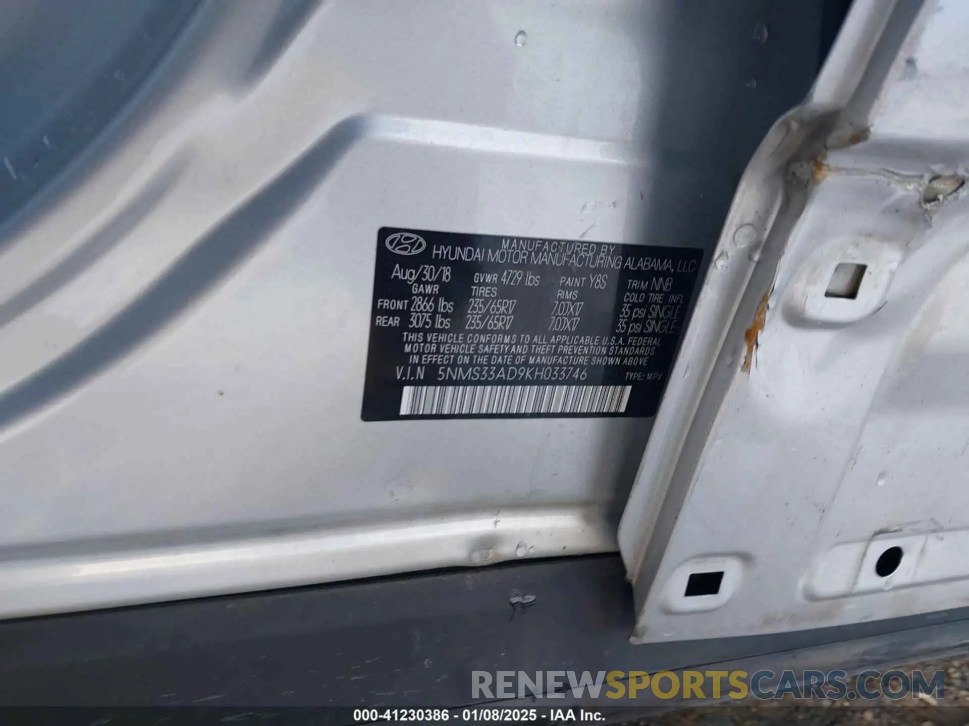 9 Photograph of a damaged car 5NMS33AD9KH033746 HYUNDAI SANTA FE 2019