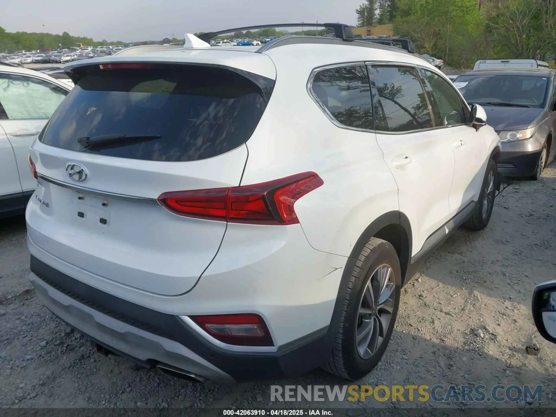 4 Фотография поврежденного автомобиля 5NMS33AD9KH113385 HYUNDAI SANTA FE 2019