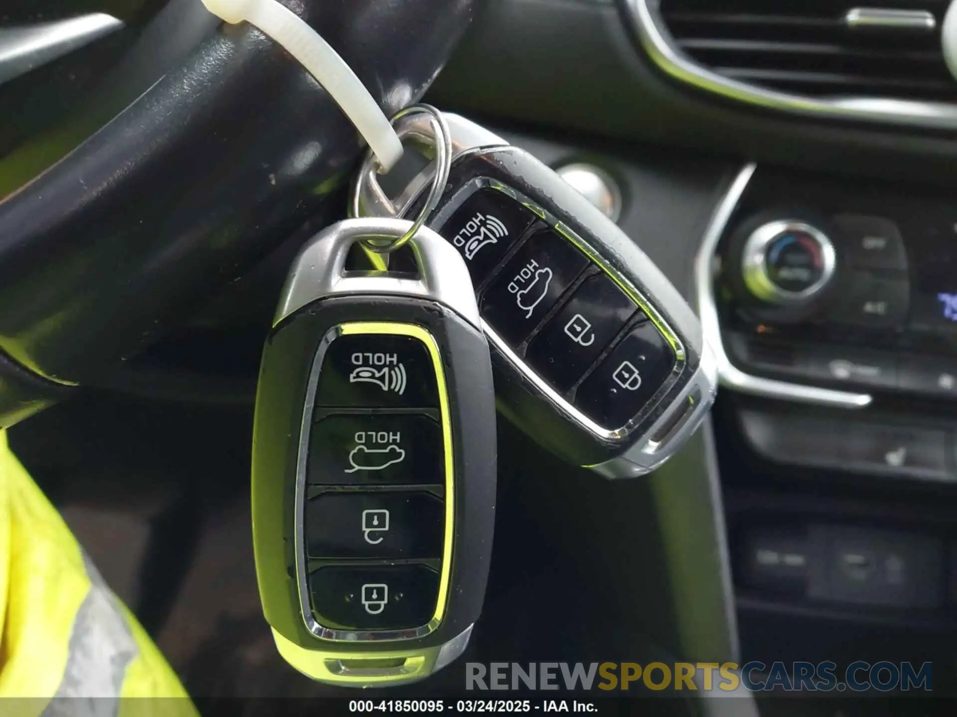11 Фотография поврежденного автомобиля 5NMS3CAD0KH023977 HYUNDAI SANTA FE 2019