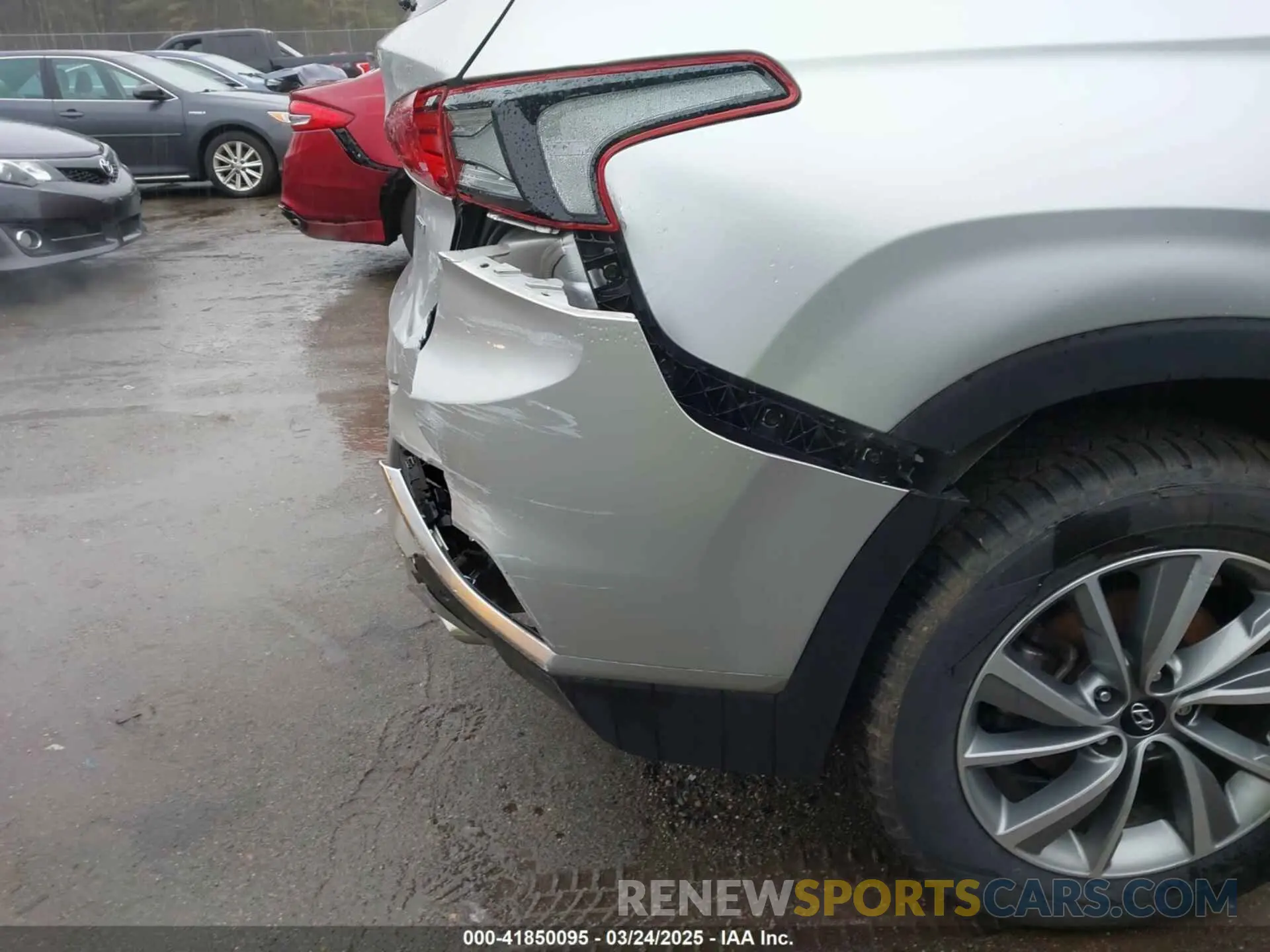 18 Фотография поврежденного автомобиля 5NMS3CAD0KH023977 HYUNDAI SANTA FE 2019