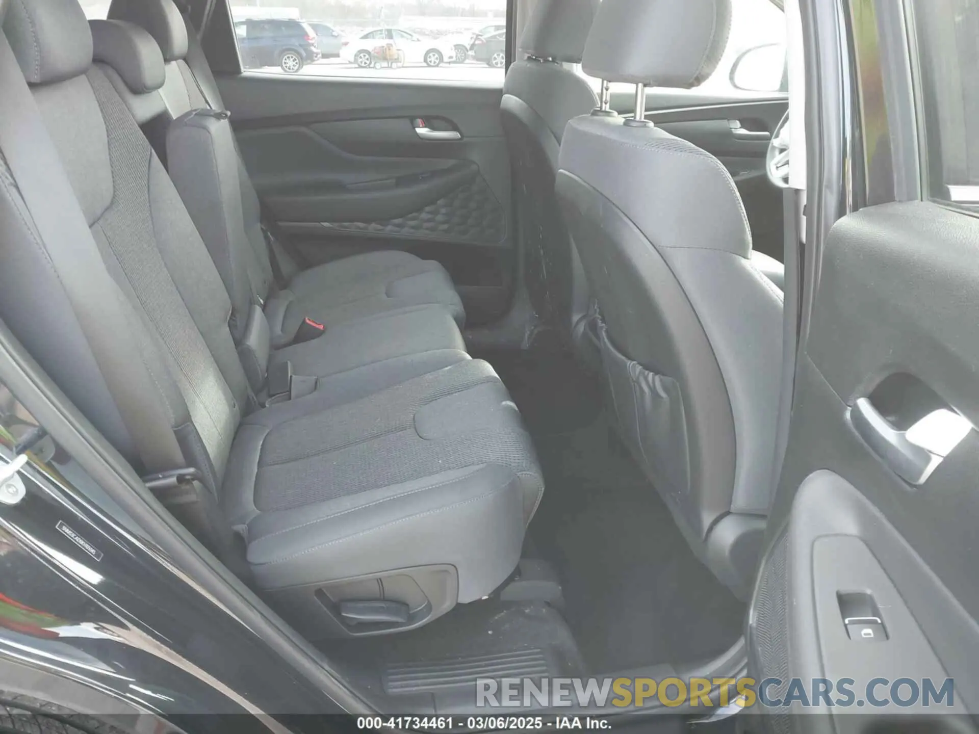 8 Photograph of a damaged car 5NMS3CAD0KH105045 HYUNDAI SANTA FE 2019