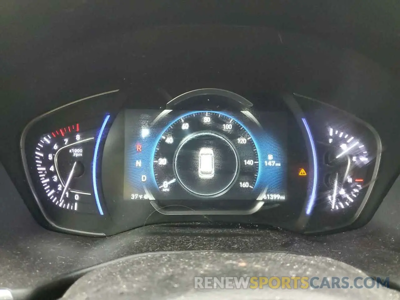 9 Photograph of a damaged car 5NMS3CAD0KH131936 HYUNDAI SANTA FE 2019