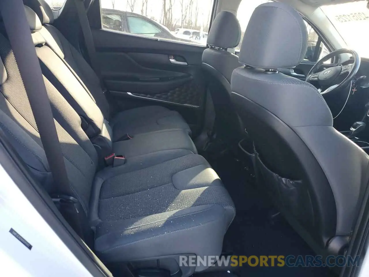 10 Photograph of a damaged car 5NMS3CAD1KH049942 HYUNDAI SANTA FE 2019