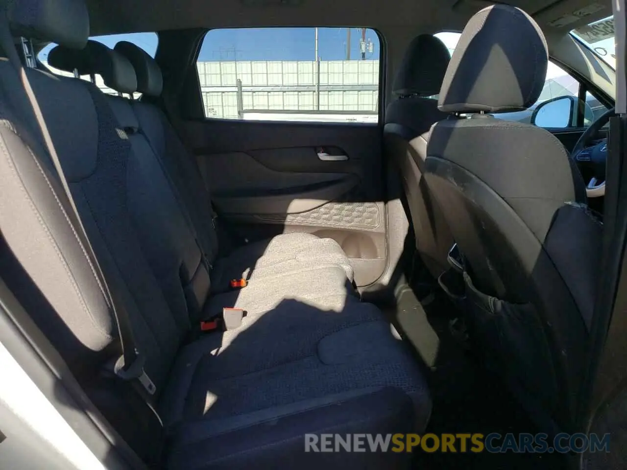 11 Photograph of a damaged car 5NMS3CAD2KH009854 HYUNDAI SANTA FE 2019