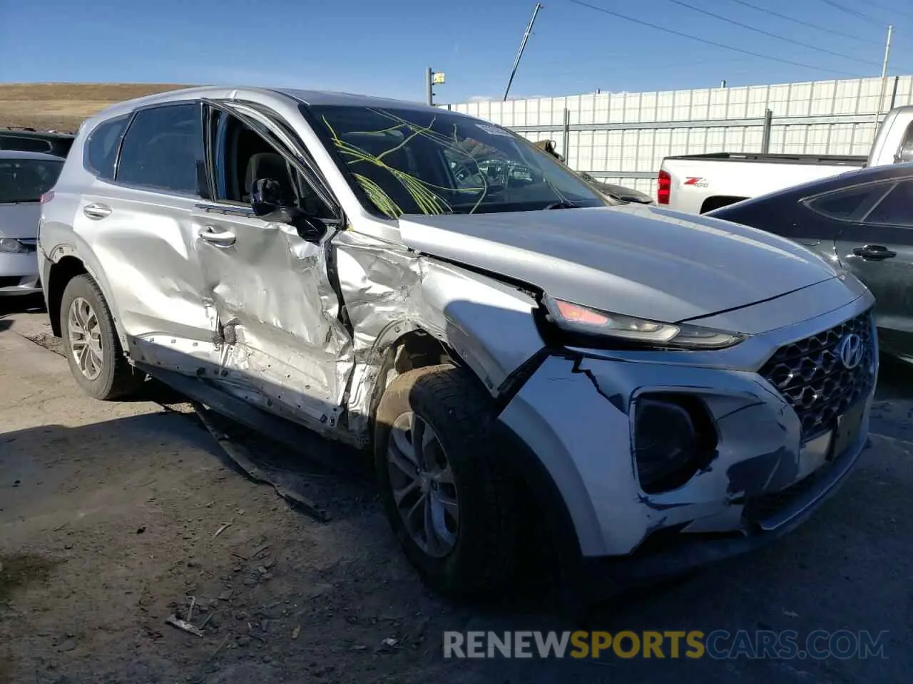 4 Photograph of a damaged car 5NMS3CAD2KH009854 HYUNDAI SANTA FE 2019