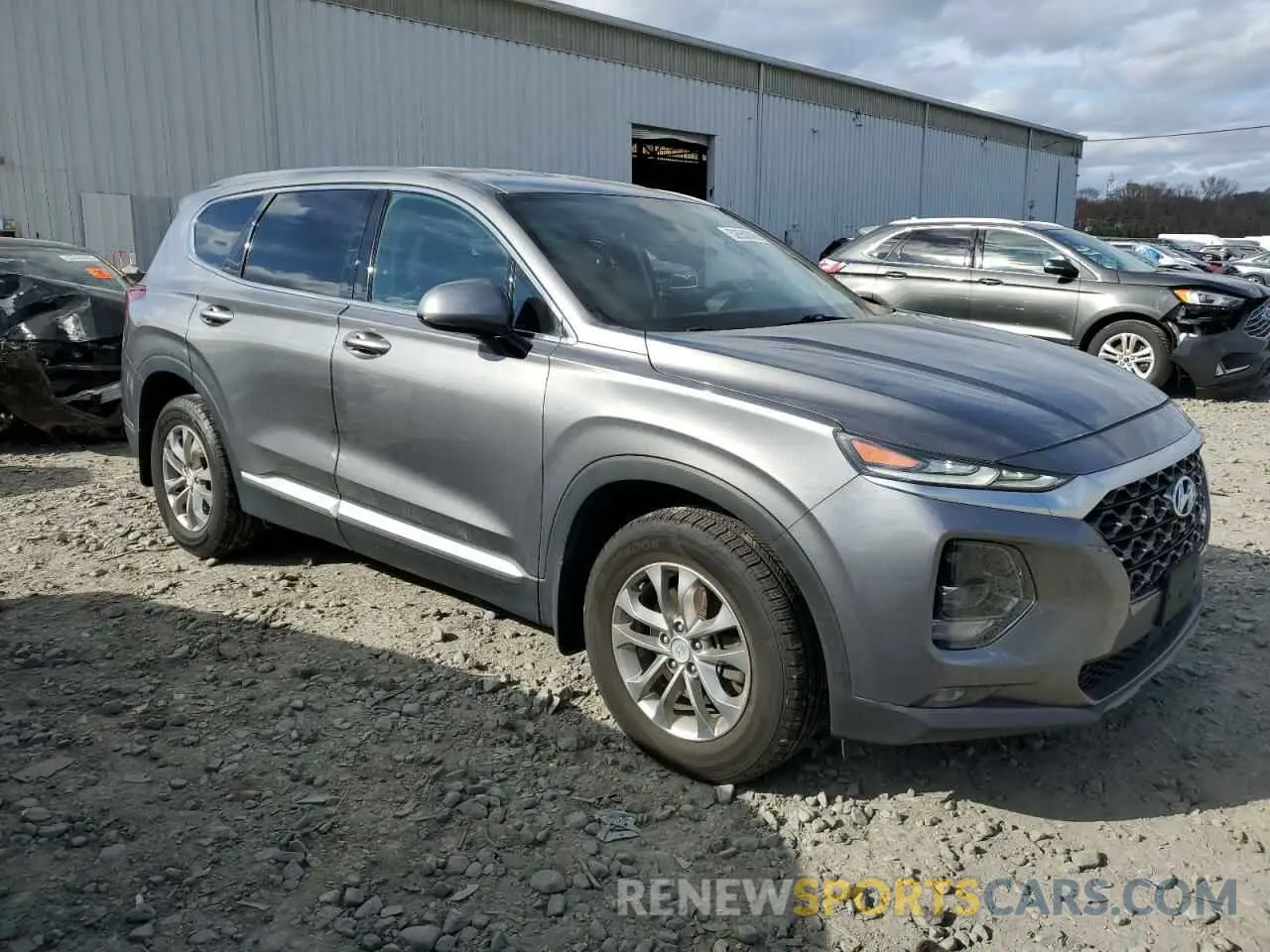 4 Photograph of a damaged car 5NMS3CAD3KH136001 HYUNDAI SANTA FE 2019